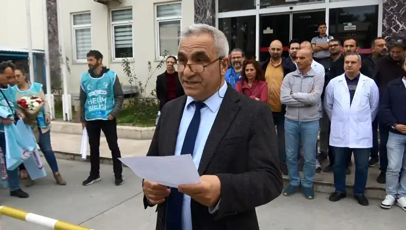 Antalya'da Doktora Saldırı: Sağlık Çalışanları Tepkisini İş Bırakmayla Gösterdi