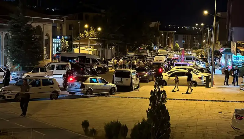 İki Aile Arasında Korkunç Kavga: 1 Ağır Yaralı, 3 Yaralı
