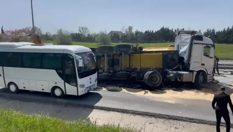 Büyükçekmece'de TEM Otoyolu'nda Feci Kaza: 3 Saat Yol Kapalı Kaldı!