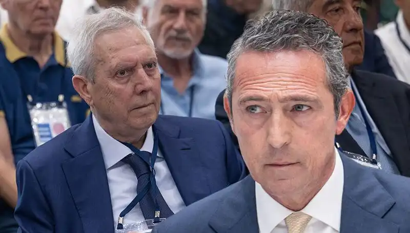 Fenerbahçe Divan Kurulu’nda Aziz Yıldırım’ın Adaylık Açıklaması Gerilimi Tırmandırdı