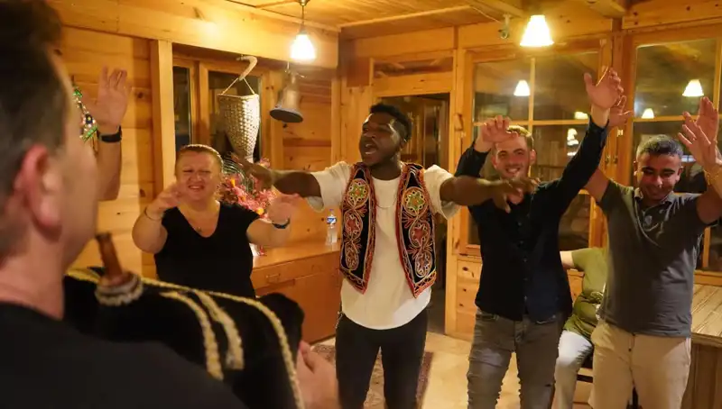 Gana’dan Rizeli’ye Uzanan Yolculuk: Tıp Fakültesi Mezunu Oldu!