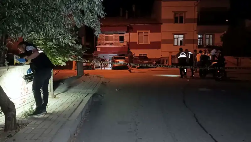 Karaman'da Kız Arkadaşına Saldıran Genç, Şehrin Üzerine Kan Püskürttü