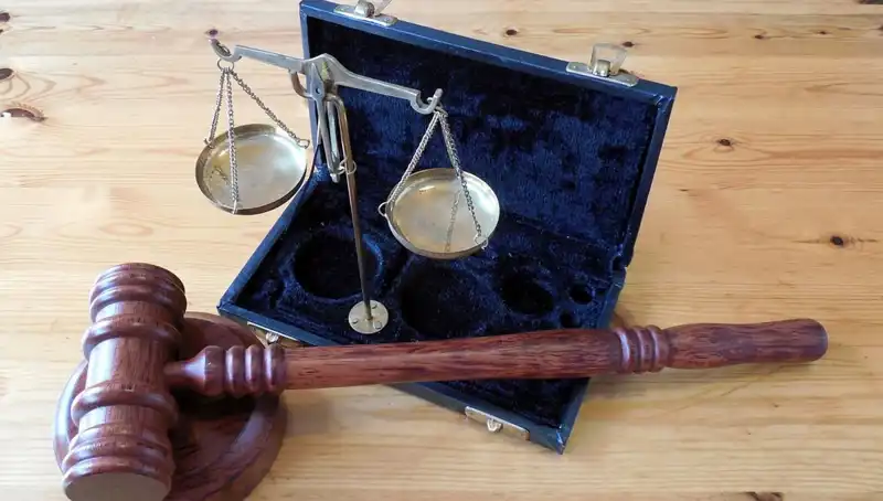 İrtikap Suçu Nedir? Hukuki Boyutları ve Örnekleriyle İnceleyelim