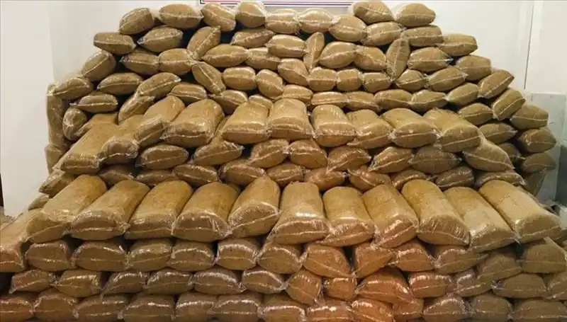 Manisa'da İki Ton Kaçak Tütün Operasyonu: Yasadışı Ticaret Çökertildi